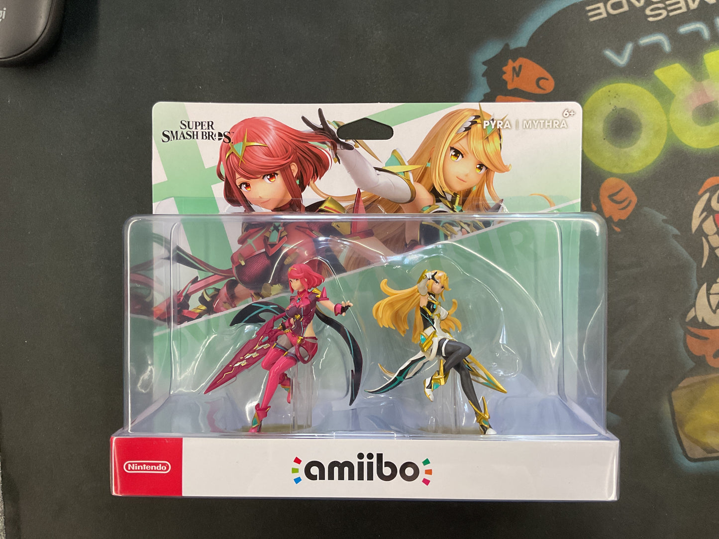 Pyra / Mythra Amiibo