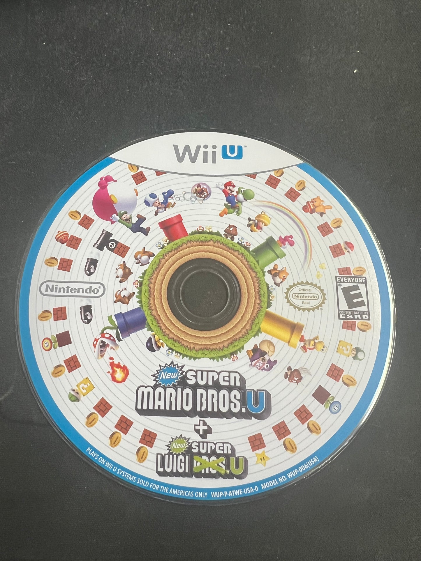 Wii U New Super Mario Bros. U + New Super Luigi U