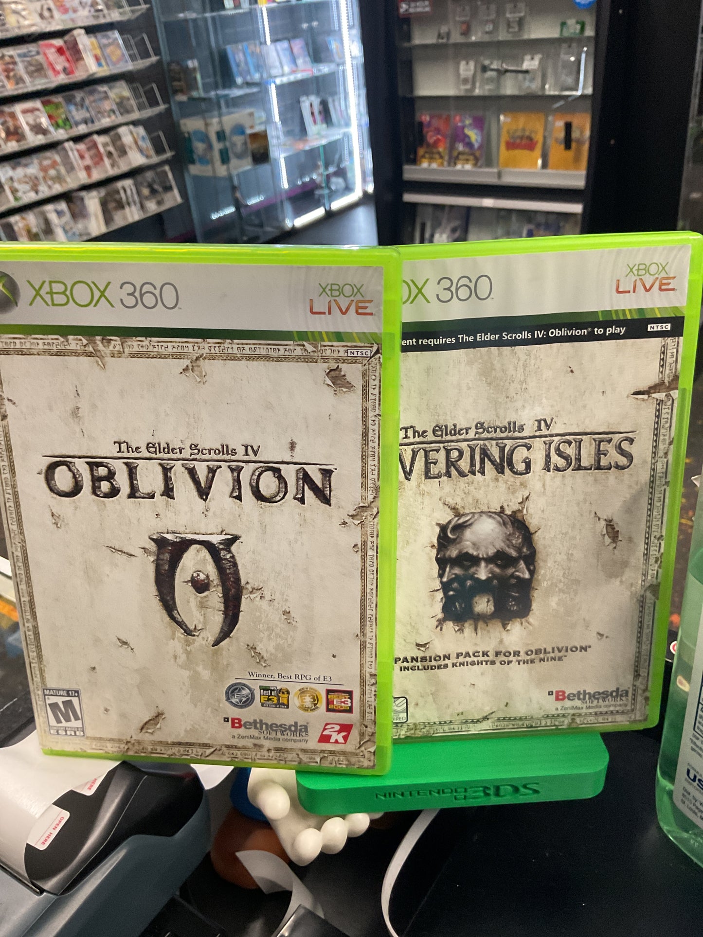 Xbox 360 Elder Scrolls IV Oblivion + Shivering Isles Bundle